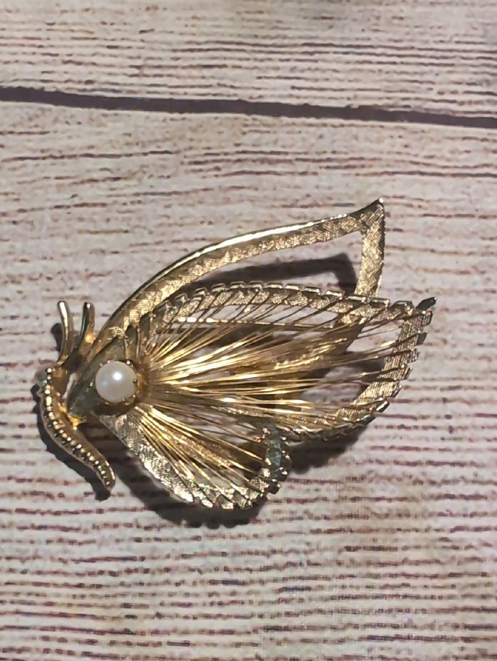Brooks Vintage Gold Tone Butterfly Brooch With Faux Pearl